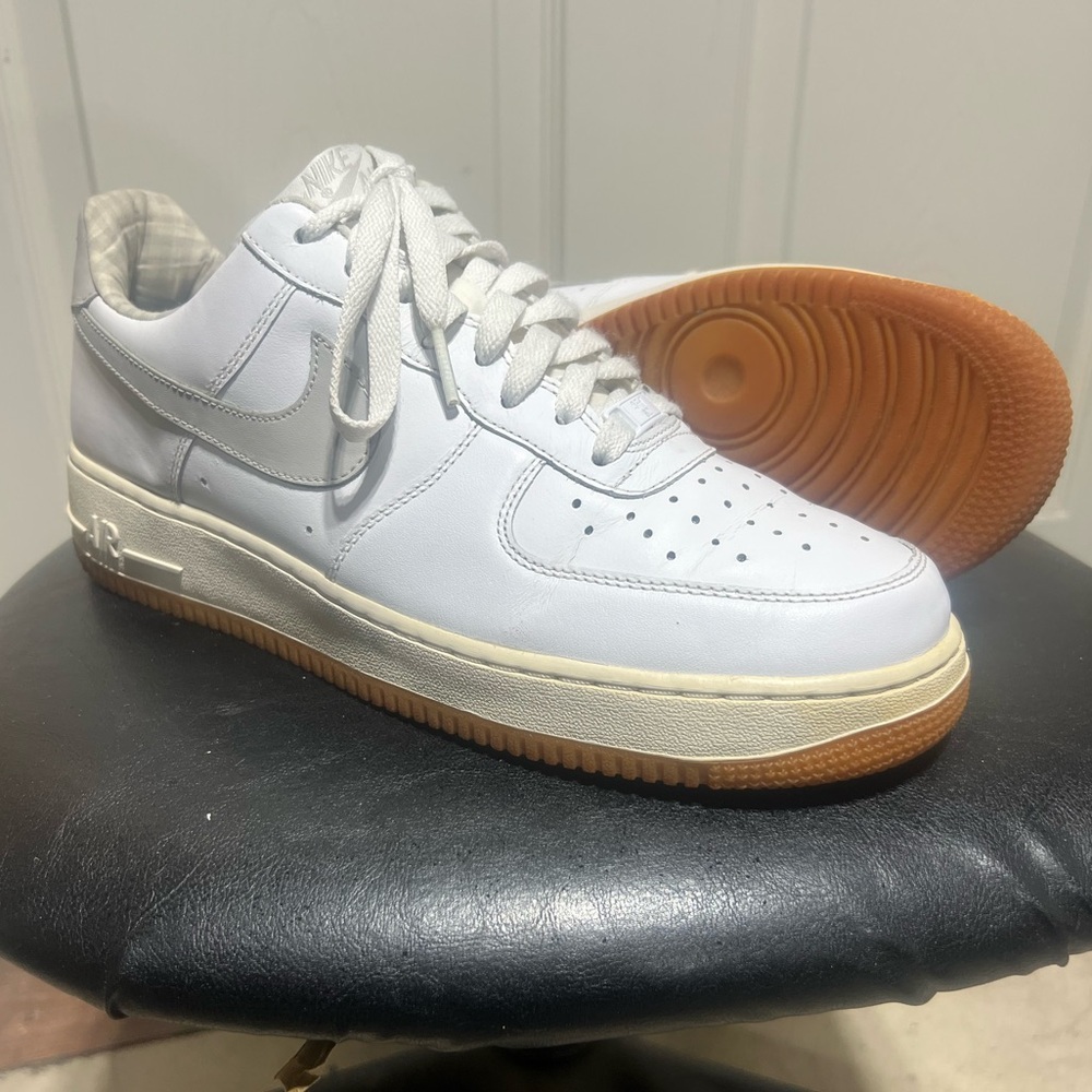 Nike Air Force 1 '07 Low Gum Sole White/Gray Mens Size 10 (Air Force One)